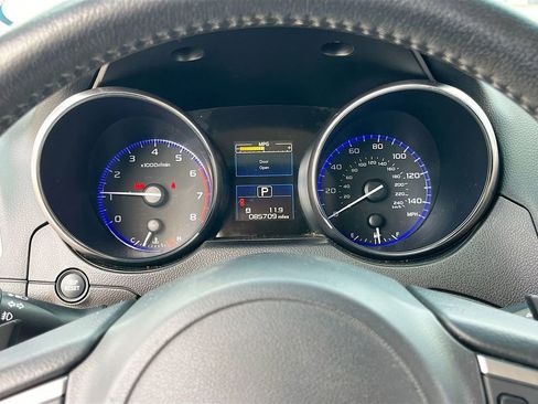 Used 2016 Subaru Outback 2.5i Premium image 12