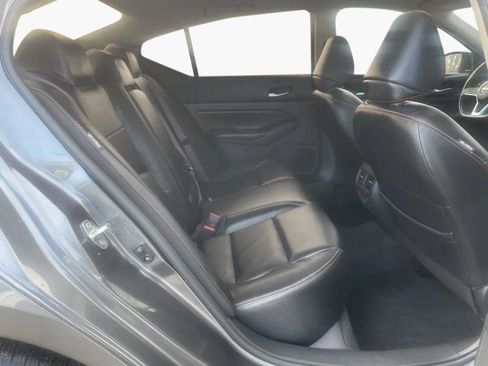 Used 2023 Nissan Altima 2.0 SR image 17