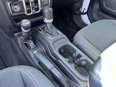 Certified 2025 Jeep Wrangler Unlimited Sport AWD/4WD image 31