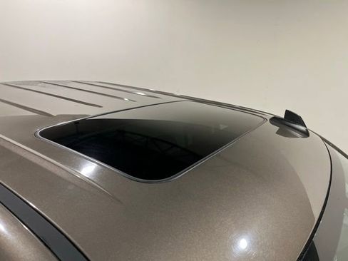 Used 2015 GMC Sierra 1500 SLT w/ SLT Preferred Package image 14