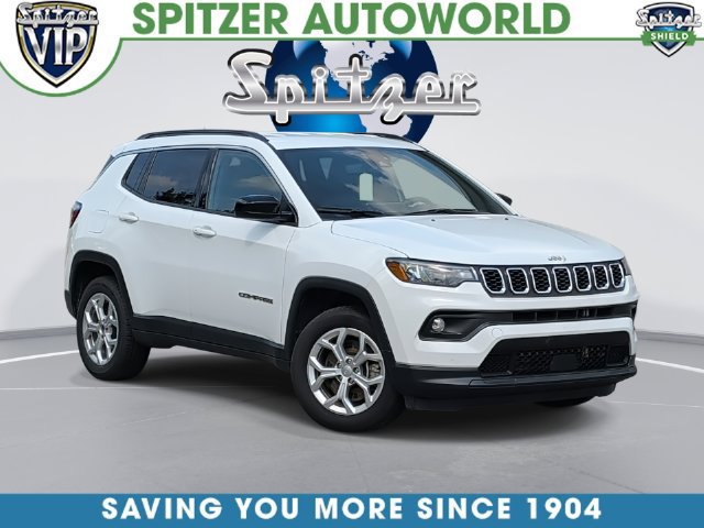 Used 2024 Jeep Compass Latitude AWD/4WD image 1
