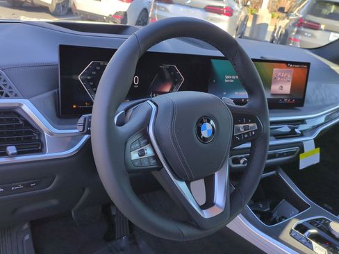 Used 2026 BMW X5 xDrive40i w/ Climate Comfort Package AWD/4WD image 18