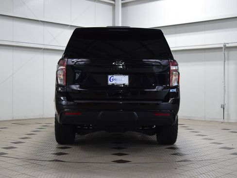 Used 2023 Chevrolet Tahoe Z71 w/ Luxury Package AWD/4WD image 7
