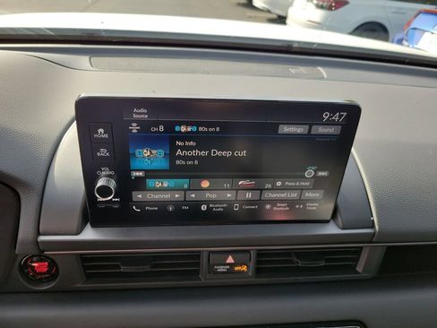 Certified 2025 Honda Pilot TrailSport image 32