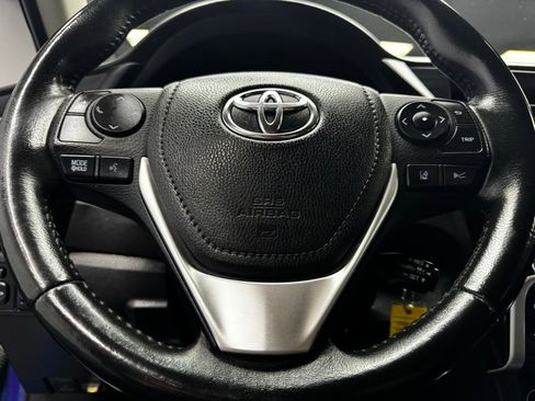 Used 2018 Toyota Corolla SE w/ Body Protection Package image 23