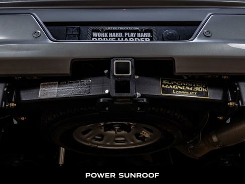 Used 2024 Chevrolet Silverado 2500 High Country w/ High Country Premium Package AWD/4WD image 10