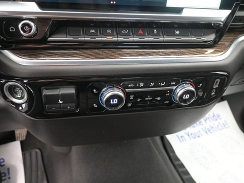 Used 2022 GMC Sierra 1500 Elevation AWD/4WD image 35