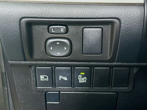 Used 2017 Lexus ES 350 w/ Premium Package image 16