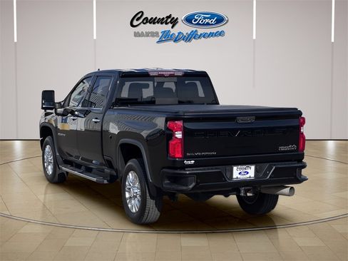Used 2020 Chevrolet Silverado 2500 High Country image 26
