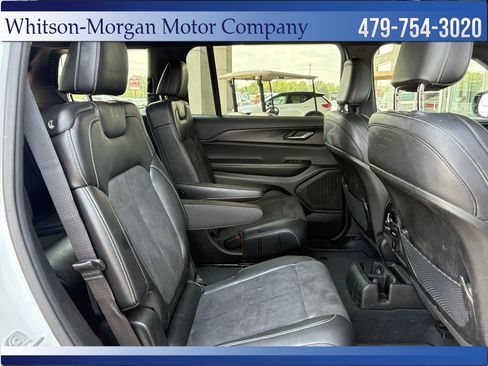 Used 2023 Jeep Grand Cherokee L Laredo RWD image 42