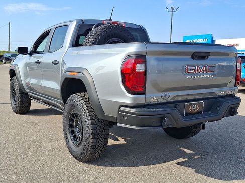 New 2025 GMC Canyon AT4 w/ AT4X AEV Edition AWD/4WD image 11