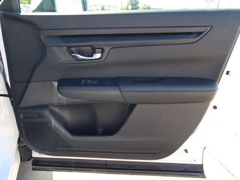Used 2025 Honda CR-V EX image 39