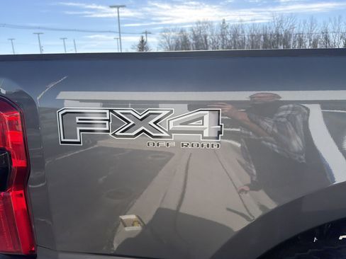 Used 2026 Ford F350 Lariat w/ Black Appearance Package image 16