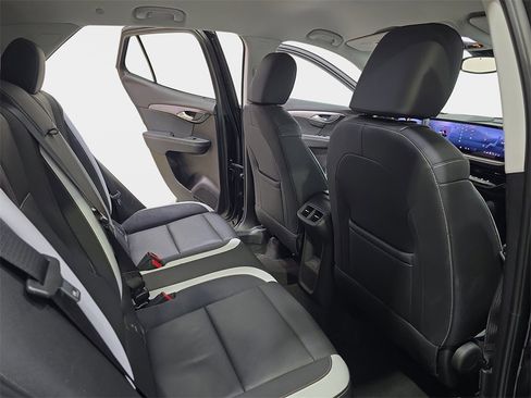 Used 2024 Buick Envision Sport Touring image 13