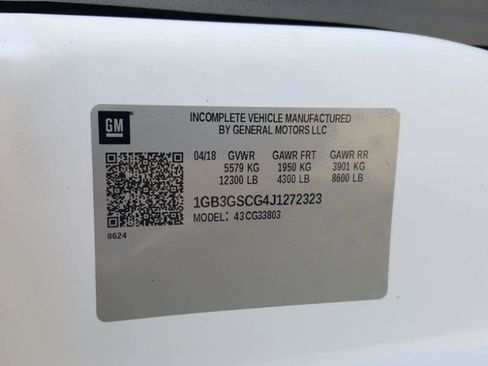 Used 2018 Chevrolet Express 3500 RWD image 21