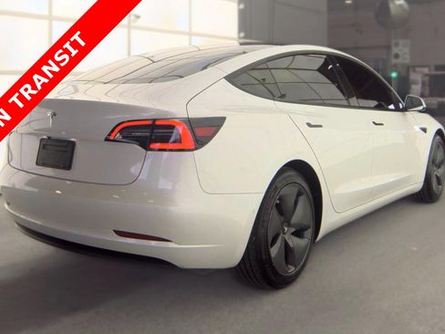 Used 2021 Tesla Model 3 Standard Range Plus RWD image 4
