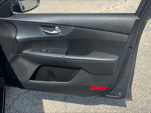 Used 2021 Kia Forte LXS image 20