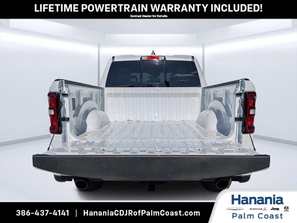 New 2026 RAM 1500 Laramie AWD/4WD image 14