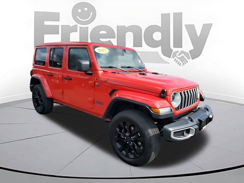 Used 2025 Jeep Wrangler Sahara w/ Safety Group image 7