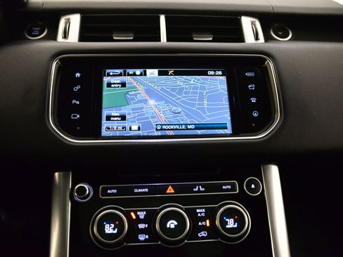 Used 2016 Land Rover Range Rover Sport HSE image 31