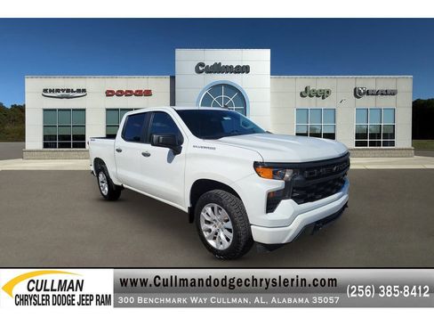 Used 2023 Chevrolet Silverado 1500 Custom AWD/4WD image 1