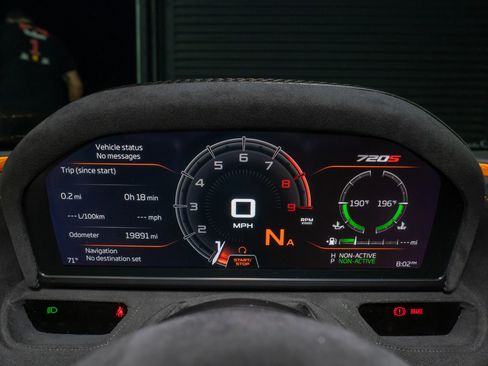 Used 2018 McLaren 720S Performance image 25