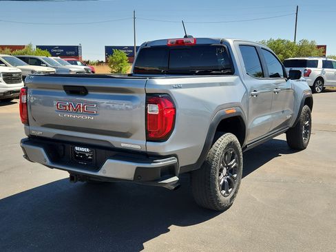 Used 2024 GMC Canyon Elevation w/ Convenience Package AWD/4WD image 4