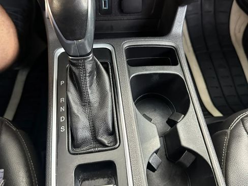 Used 2018 Ford Escape SEL w/ Ford Safe & Smart Package AWD/4WD image 21