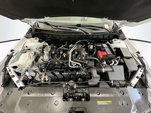 Used 2024 Nissan Altima 2.5 S image 33