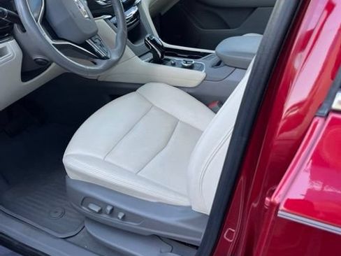 Used 2020 Cadillac XT6 Premium Luxury AWD/4WD image 5