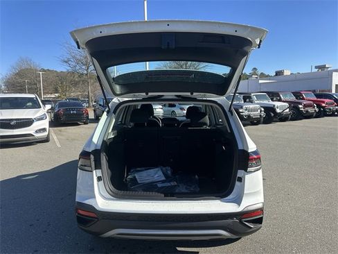 New 2026 Volkswagen Taos S image 24