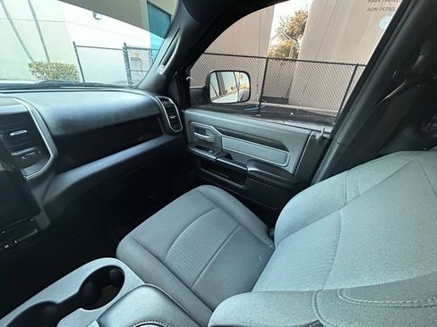 Used 2021 RAM 2500 Big Horn image 11