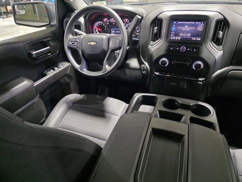 Used 2024 Chevrolet Silverado 1500 Custom image 21