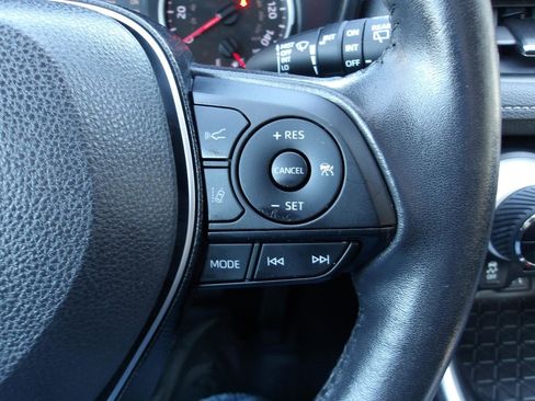 Used 2019 Toyota RAV4 XLE Premium w/ All Weather Liner Package AWD/4WD image 17