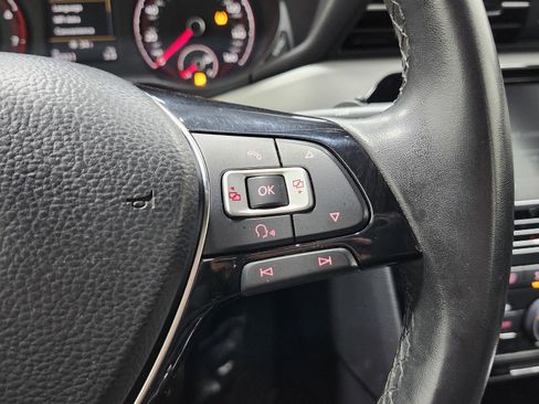 Used 2021 Volkswagen Passat 2.0T SE image 34