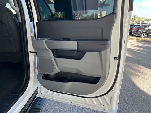 Used 2024 Ford F350 XLT image 31
