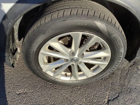 Used 2017 Nissan Rogue Sport SV image 23