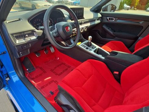 Used 2025 Honda Civic Type R image 16