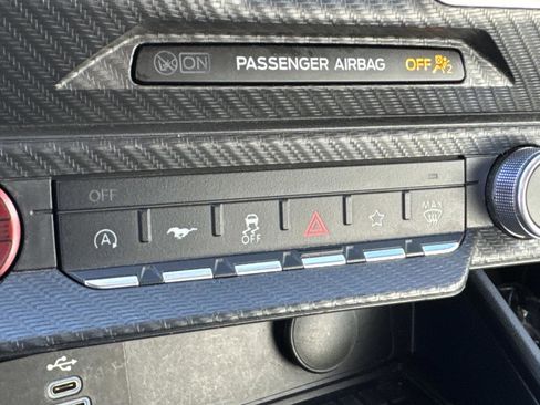 Used 2024 Ford Mustang Premium image 27