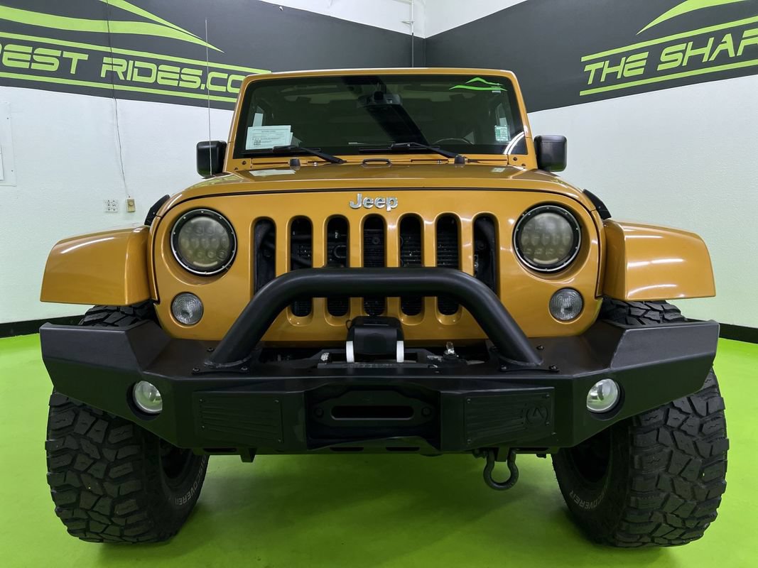 Used 2014 Jeep Wrangler Unlimited Rubicon w/ Max Tow Package AWD/4WD image 3