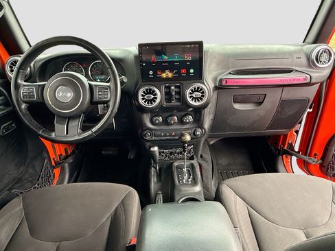 Used 2015 Jeep Wrangler Unlimited Sport w/ Quick Order Package 24S AWD/4WD image 3