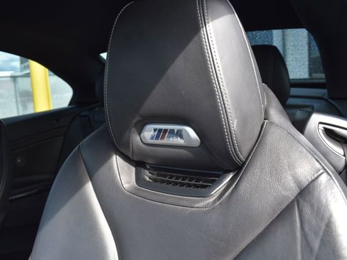 Used 2015 BMW M4 Convertible image 18