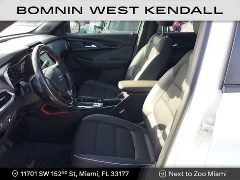 Used 2021 Chevrolet TrailBlazer RS w/ Sun and Liftgate Package image 23