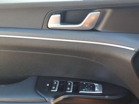 Used 2024 Kia K5 LXS FWD image 16
