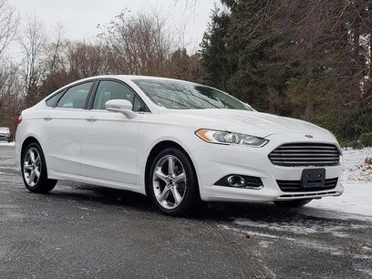 Used 2016 Ford Fusion SE