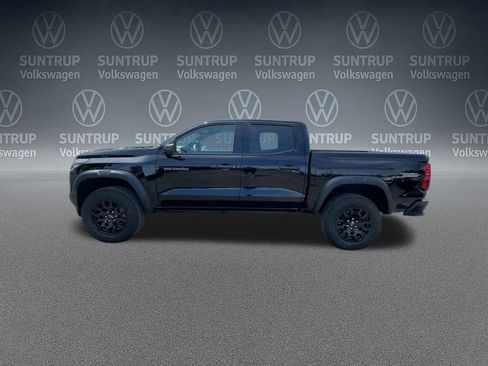 Used 2025 Chevrolet Colorado Trail Boss image 32