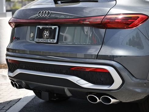 New 2026 Audi SQ5 Premium Plus image 9