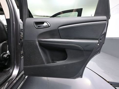 Used 2017 Dodge Journey Crossroad AWD/4WD image 40