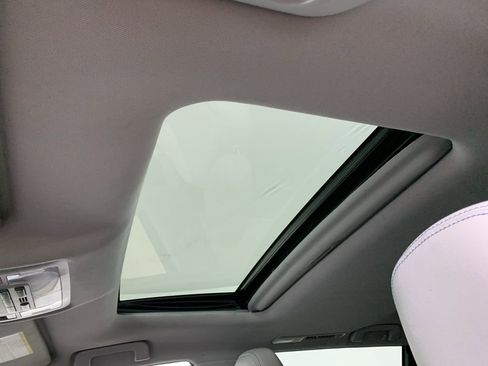 Used 2017 Toyota Highlander XLE w/ Protection Package #3 image 30