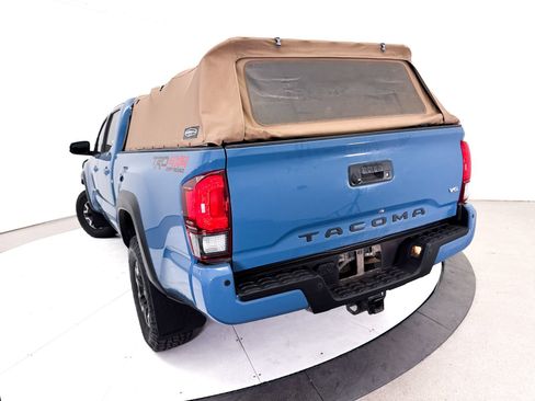 Used 2019 Toyota Tacoma TRD Off-Road w/ Technology Package AWD/4WD image 7